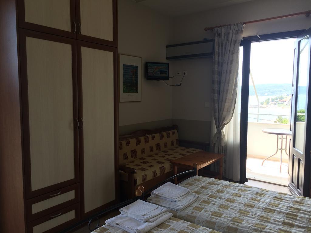 Vasilikos Apartments Paralia Agias Foteinis Dış mekan fotoğraf